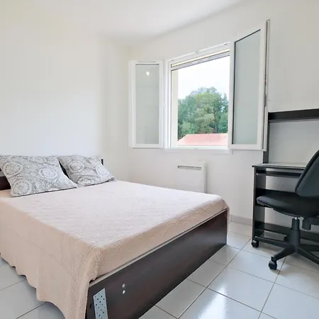 Дом отдыха L'ajuda Avec Piscine Et Clim Savignac-les-Eglises