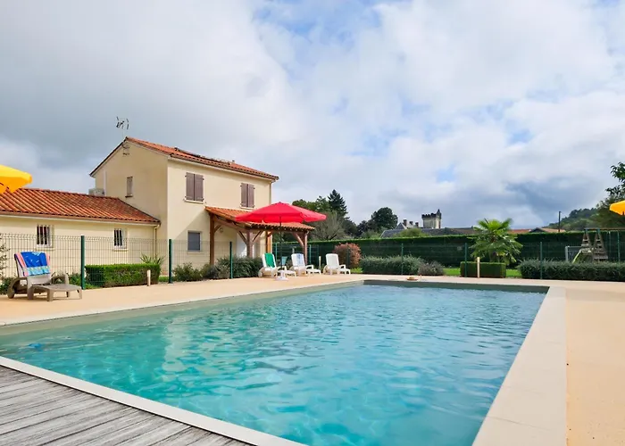 L'ajuda Avec Piscine Et Clim Savignac-les-Églises